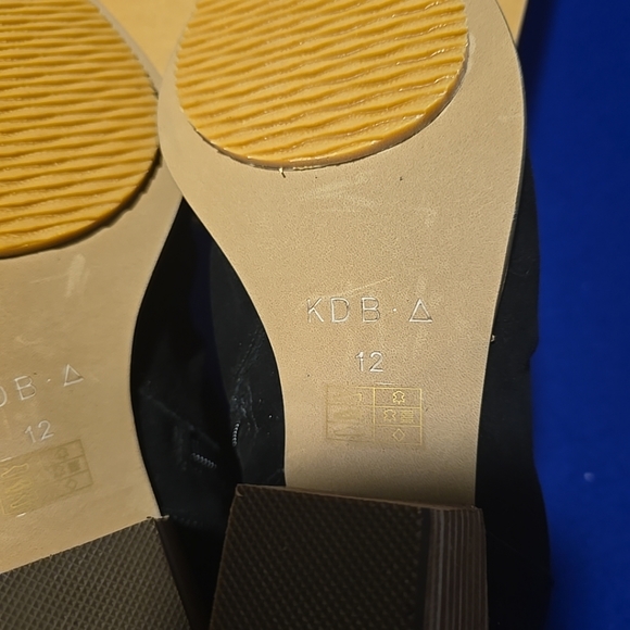 kelsi dagger brooklyn boots Ankle Cow Suede Women Size 12m NIB - Picture 12 of 12